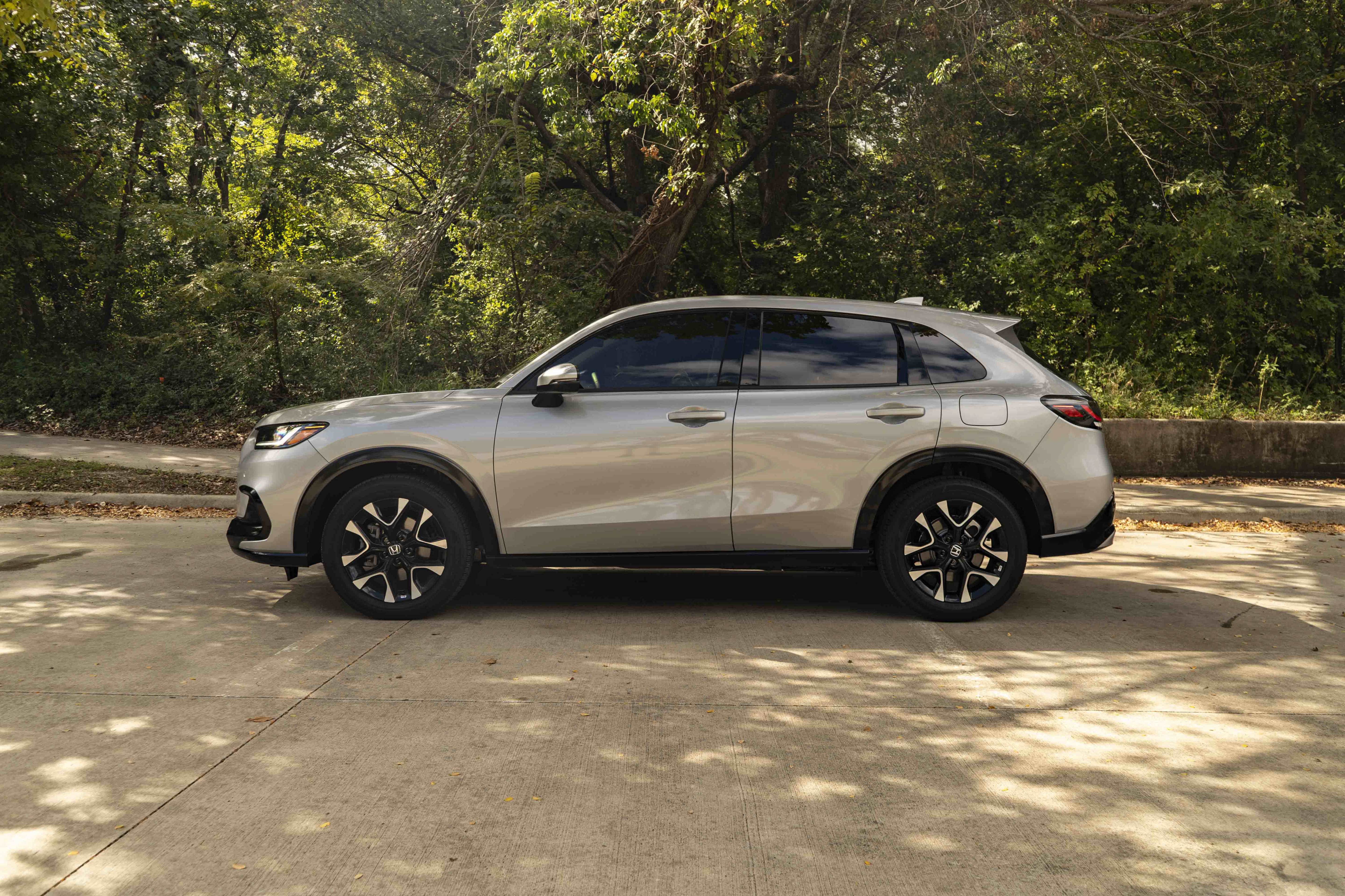Used 2027 Honda HR-V EX-L image 6
