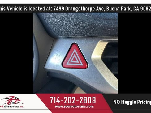 Used 2021 Toyota Sienna LE w/ LE Plus Package FWD image 32