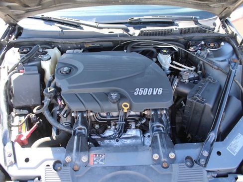 Used 2011 Chevrolet Impala LT w/ Luxury Edition Package FWD image 21