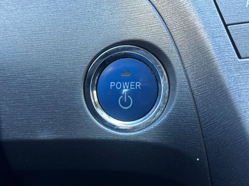 Used 2014 Toyota Prius Three FWD image 33