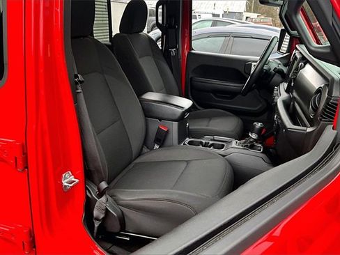 Used 2021 Jeep Wrangler Unlimited Willys image 7