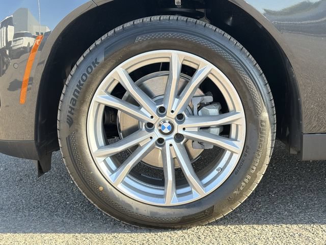 Used 2025 BMW X3 xDrive30i w/ Premium Package AWD/4WD image 10