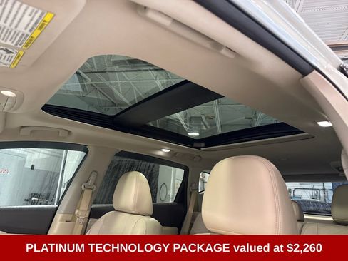 Used 2016 Nissan Murano Platinum w/ Platinum Technology Package AWD/4WD image 3