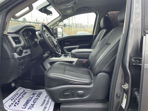 Used 2019 Nissan Titan PRO-4X w/ Pro-4x Utility Package image 17