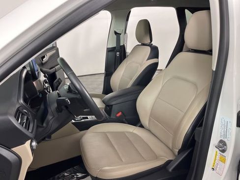 Used 2021 Ford Escape Titanium w/ Class II Trailer Tow Package image 19