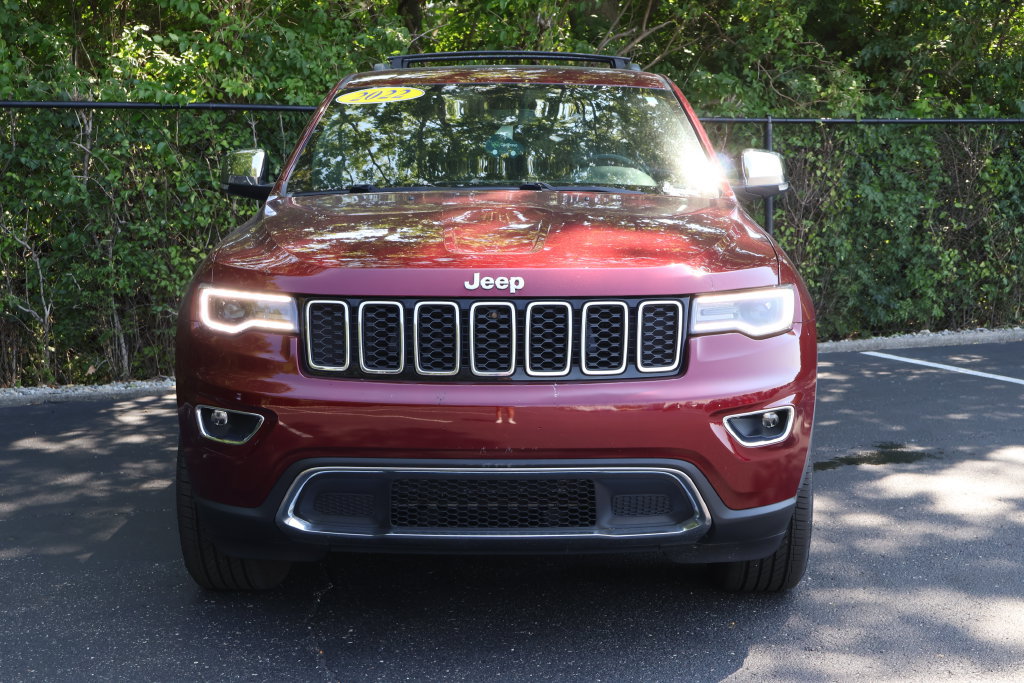 Used 2022 Jeep Grand Cherokee Limited w/ Tech Group AWD/4WD image 2