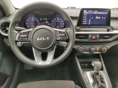 Used 2022 Kia Forte LXS FWD image 22