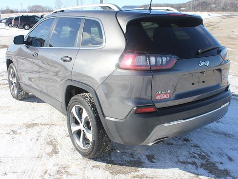 Used 2019 Jeep Cherokee Limited w/ Luxury Group image 8