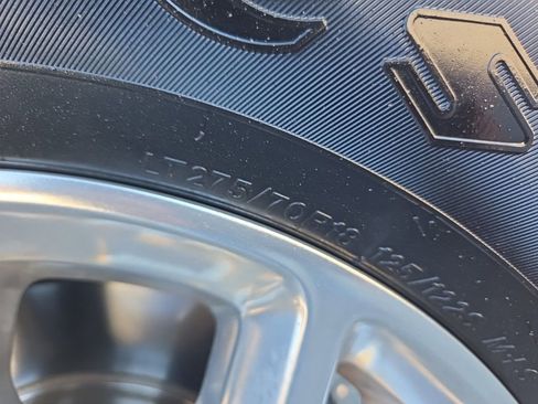 Used 2024 RAM 2500 Laramie image 37