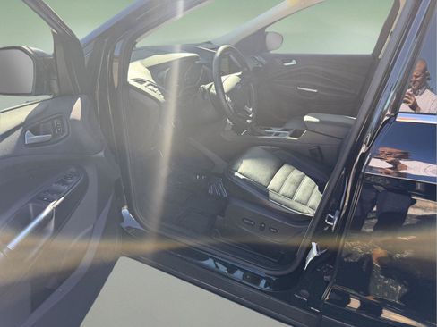 Used 2018 Ford Escape SEL FWD image 13