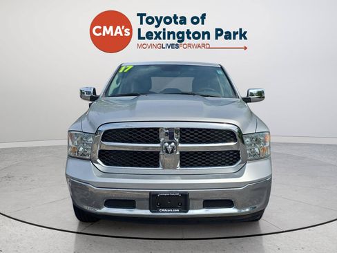 Used 2017 RAM 1500 Classic SLT AWD/4WD image 2