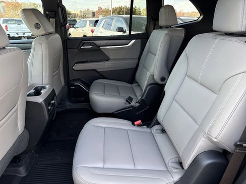 New 2026 GMC Acadia Elevation image 6