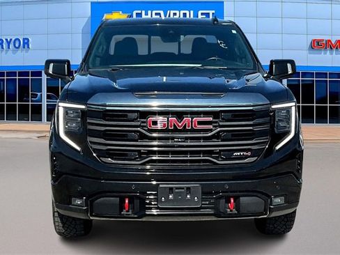 Used 2023 GMC Sierra 1500 AT4 w/ AT4 Preferred Package image 2