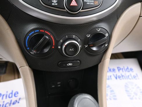 Used 2017 Hyundai Accent SE FWD image 35