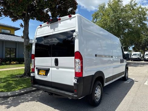 Used 2021 RAM ProMaster 2500 w/ Convenience Group FWD image 7