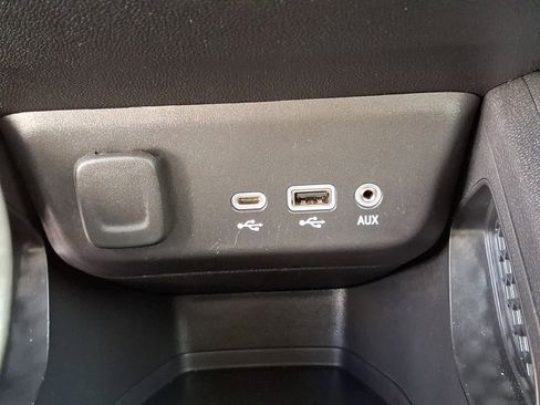 Certified 2023 Chevrolet TrailBlazer RS w/ Convenience Package image 26