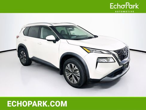 Used 2023 Nissan Rogue SV w/ SV Premium B Package FWD image 1