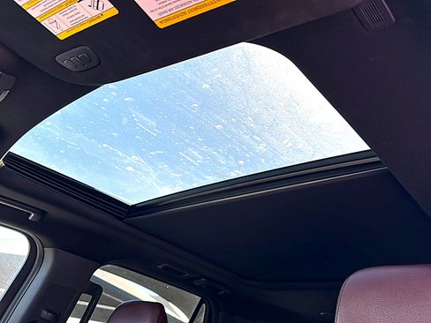 Used 2023 Ford Expedition Limited image 17