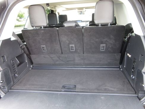 Used 2025 Ford Expedition Platinum w/ Driver's Package AWD/4WD image 27