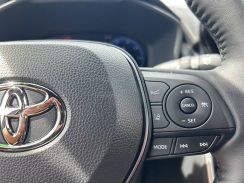 Used 2025 Toyota RAV4 XSE w/ Advanced Technology Package image 23