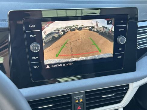 New 2026 Volkswagen Jetta SE FWD image 22
