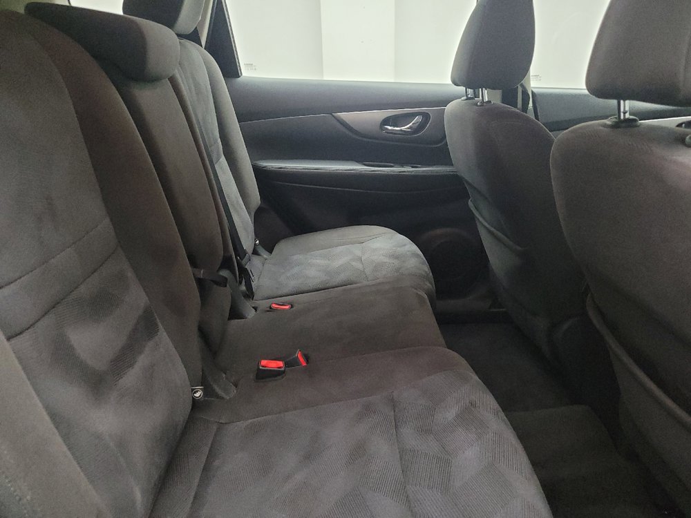 Used 2015 Nissan Rogue S AWD/4WD image 19
