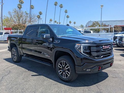 New 2026 GMC Sierra 1500 AT4 w/ AT4 Premium Package AWD/4WD image 8