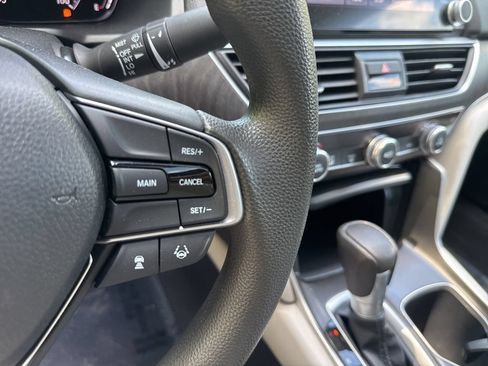 Used 2020 Honda Accord EX image 23