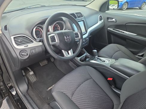 Used 2017 Dodge Journey SXT AWD/4WD image 16