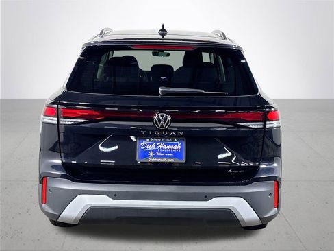 New 2025 Volkswagen Tiguan S image 7