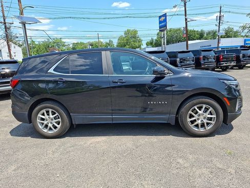 Used 2023 Chevrolet Equinox LT FWD image 9