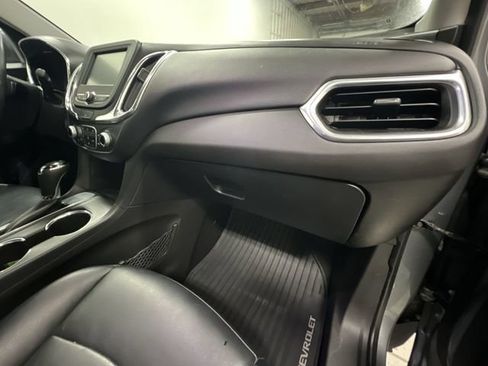 Used 2018 Chevrolet Equinox LT FWD image 28
