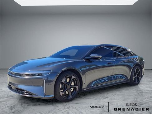 Used 2025 Lucid Air Pure image 3