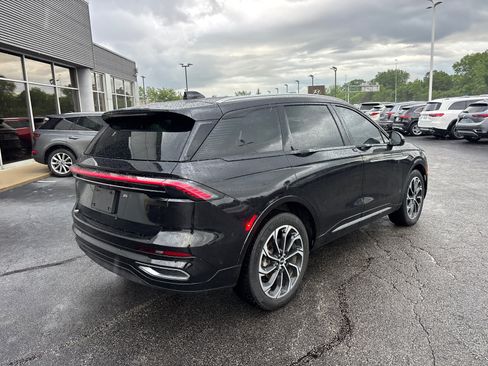 Certified 2024 Lincoln Nautilus Reserve w/ Equipment Group 202A AWD/4WD image 7