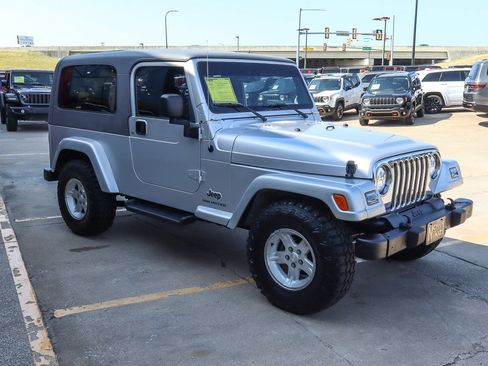 Used 2005 Jeep Wrangler Unlimited AWD/4WD image 5
