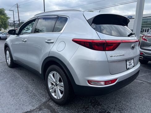 Used 2017 Kia Sportage LX w/ LX Popular Package FWD image 3