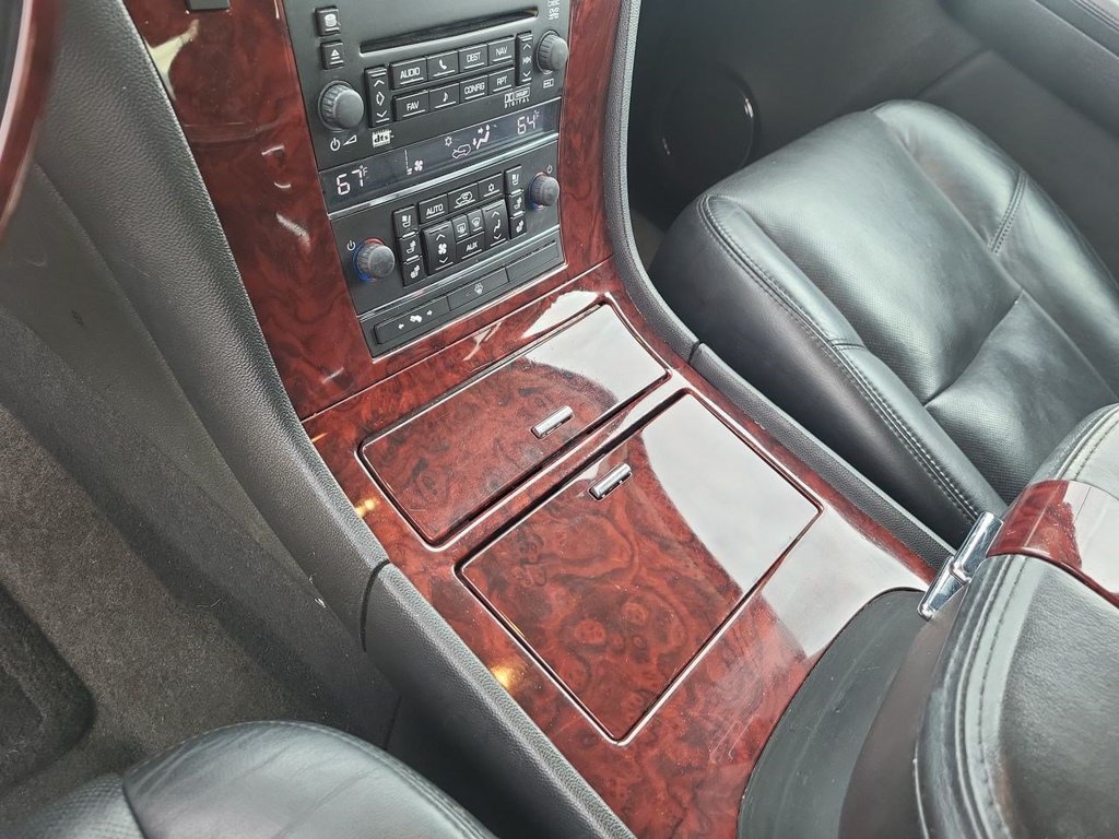 Used 2008 Cadillac Escalade AWD image 21