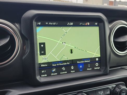 Used 2022 Jeep Wrangler Unlimited Sahara w/ LED Lighting Group image 22