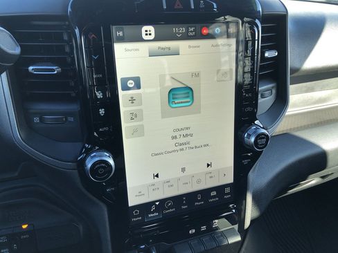 Used 2024 RAM 3500 Tradesman w/ Chrome Appearance Group image 19