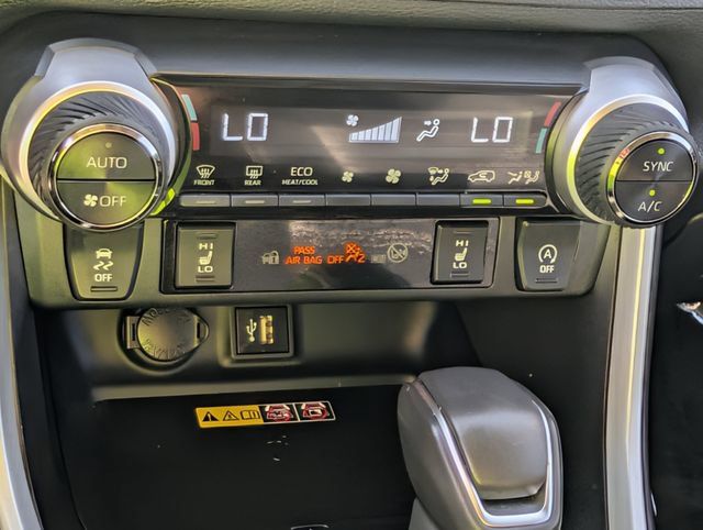 Used 2024 Toyota RAV4 XLE Premium w/ Weather Package AWD/4WD image 17