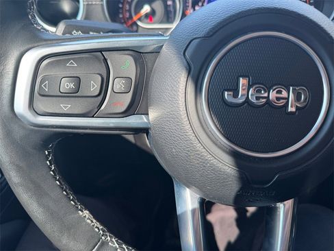 Used 2022 Jeep Wrangler Unlimited Sahara w/ Cold Weather Group image 29