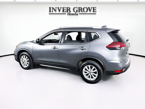 Used 2018 Nissan Rogue SV AWD/4WD image 7
