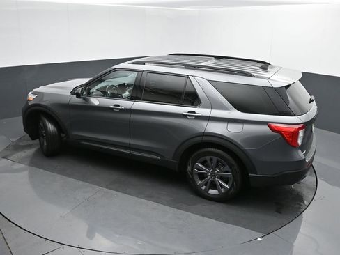 Used 2023 Ford Explorer XLT w/ Equipment Group 202A image 37