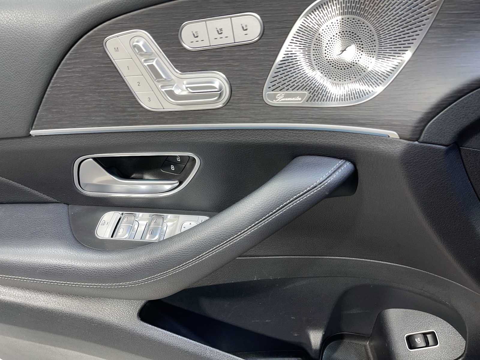 Used 2022 Mercedes-Benz GLS 450 4MATIC image 23