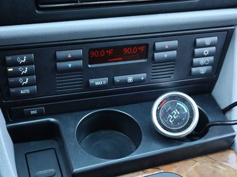 Used 2001 BMW 530i Sedan image 33