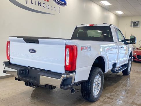 New 2026 Ford F250 XLT w/ FX4 Off-Road Package AWD/4WD image 7