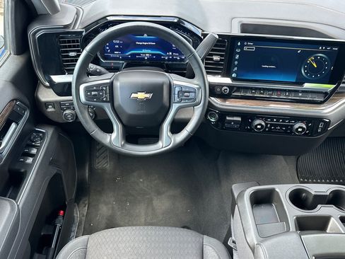 Used 2025 Chevrolet Silverado 1500 LT image 15