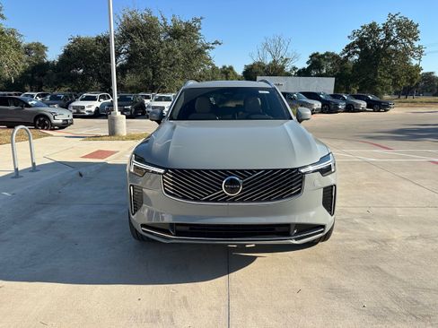 Used 2026 Volvo XC90 B6 Plus w/ Protection Package Premier AWD/4WD image 6