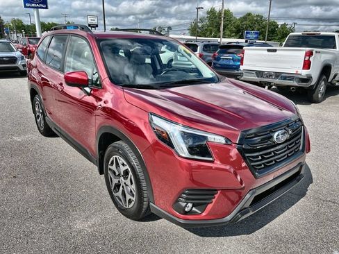 Certified 2024 Subaru Forester Premium AWD/4WD image 11