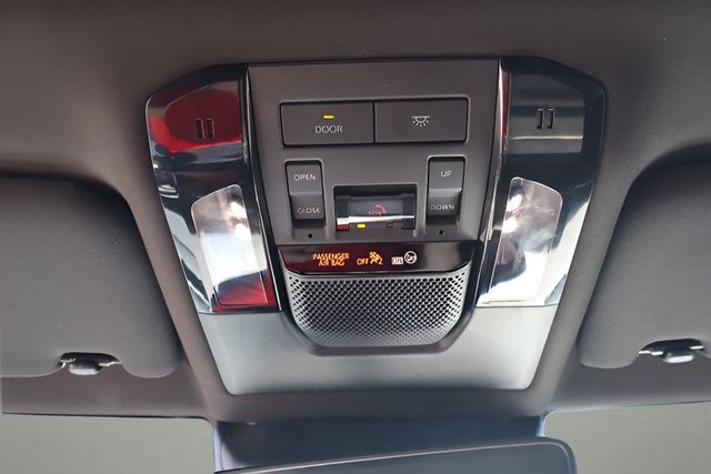 Used 2024 Lexus GX 550 w/ Accessory Package (2T) AWD/4WD image 23
